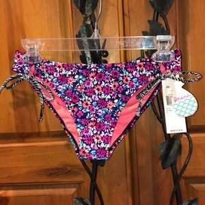 Swimsuit bottoms NWT